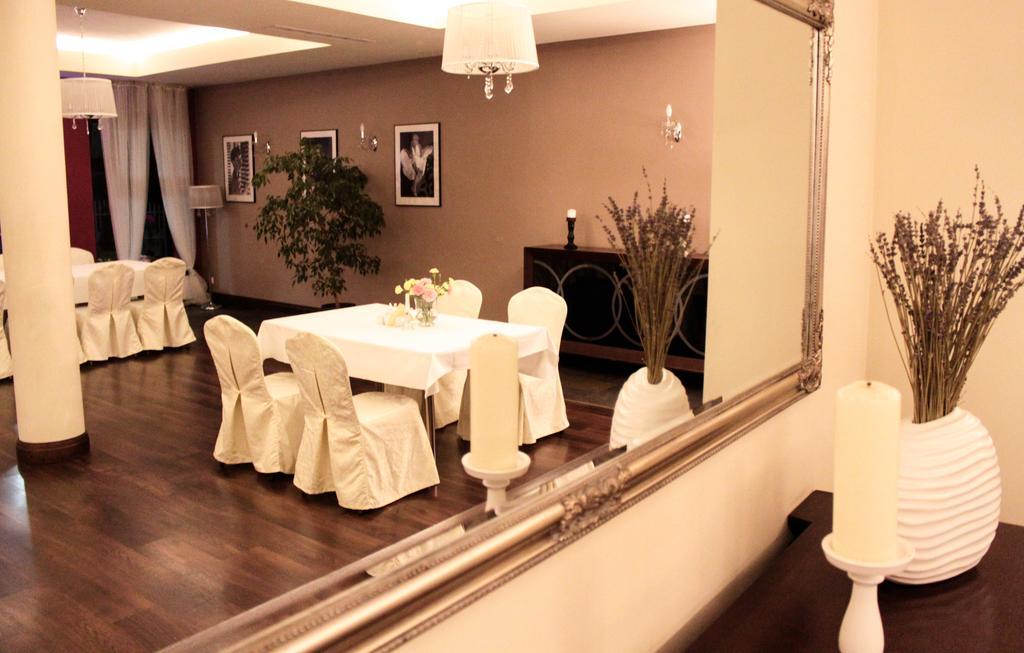Hotel Wojto Zamość エクステリア 写真