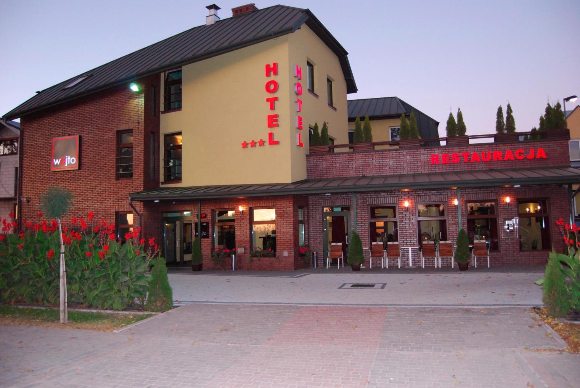 Hotel Wojto Zamość エクステリア 写真