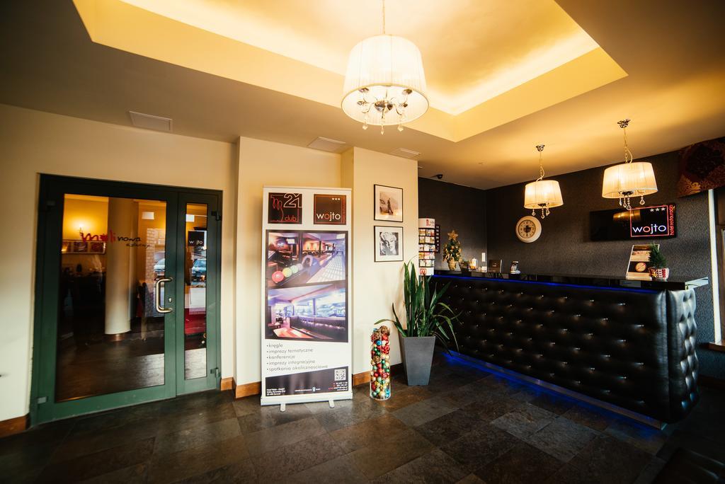 Hotel Wojto Zamość エクステリア 写真